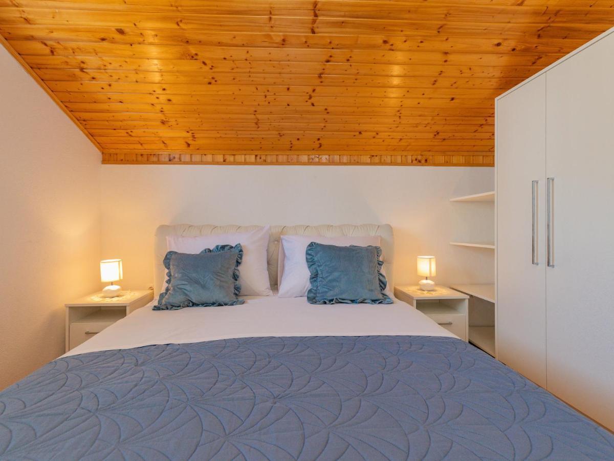 Apartment Maja - SRD423 Maslenica Bagian luar foto