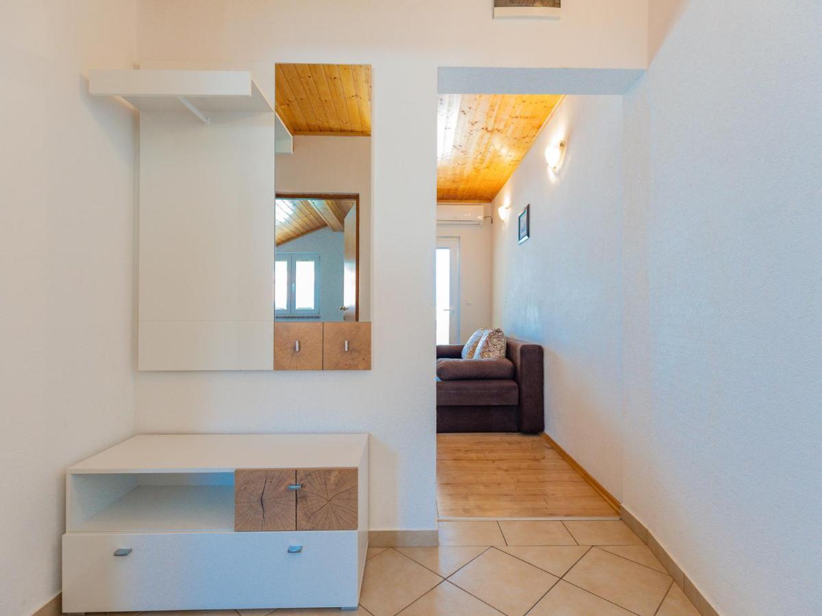 Apartment Maja - SRD423 Maslenica Bagian luar foto